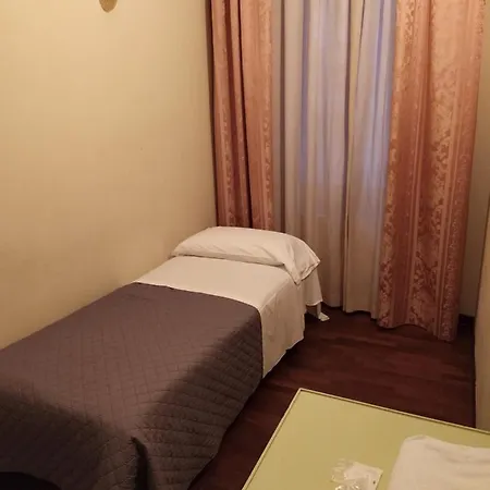 Pensión Residenza Grisostomo 3*