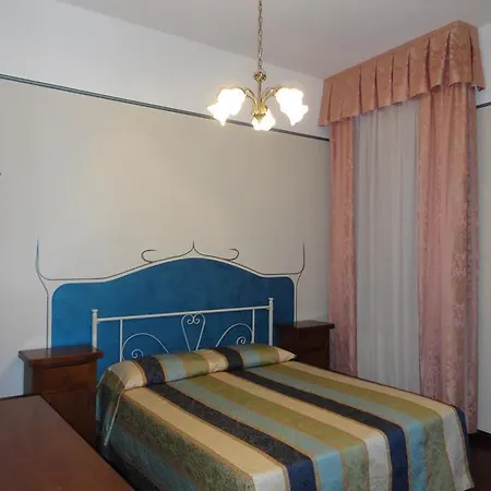 Residenza Grisostomo Pensión Venecia