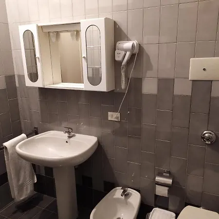 Residenza Grisostomo Pensión