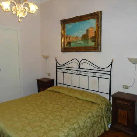 Residenza Grisostomo Венеция