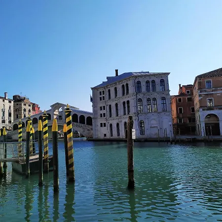 Residenza Grisostomo Affittacamere 3*