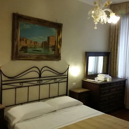 Residenza Grisostomo 3* Benátky