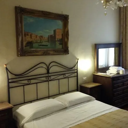 Residenza Grisostomo 3* Benátky